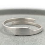 Second image of product: Minimalist adjustable geometric ring in sterling silver