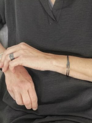 Second image of product: Minimalist geometric cuff bracelet in black rhodium plated sterling silver