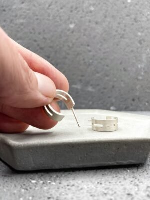 Second image of product: Small geometric hoop earrings in sterling silver