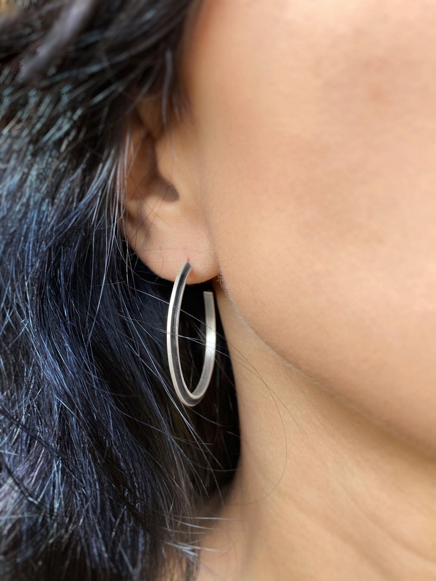 Third image of product: Modern hoop earrings in oxidized sterling silver