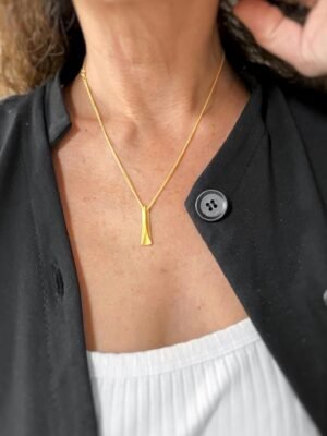 Second image of product: Chunky pendant necklace in gold plated sterling silver