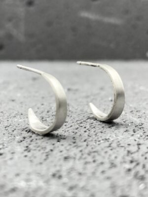 Small minimalist hoop earrings in sterling silver