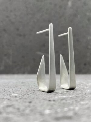 Second image of product: Minimalist stud earrings in sterling silver