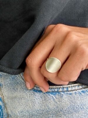 Forms Round ring with thin band in sterling silver