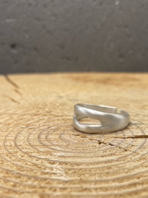 Forms Chunky double line ring in sterling silver - Image 2